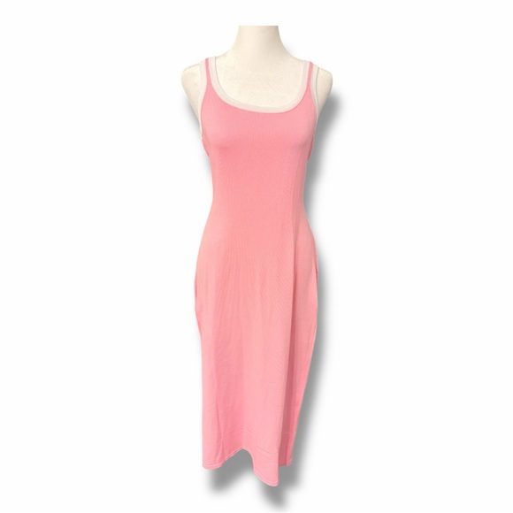 Dresses & Skirts - Women’s Bodycon Midi Dress NWOT size Medium